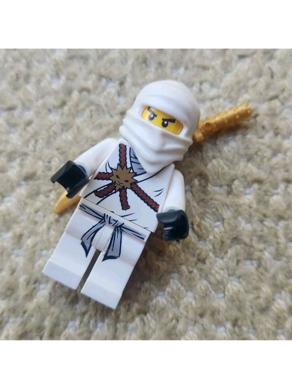 LEGO Ninjago ZANE Minifigure Golden Weapons 2011 njo001 White with Gold Sword